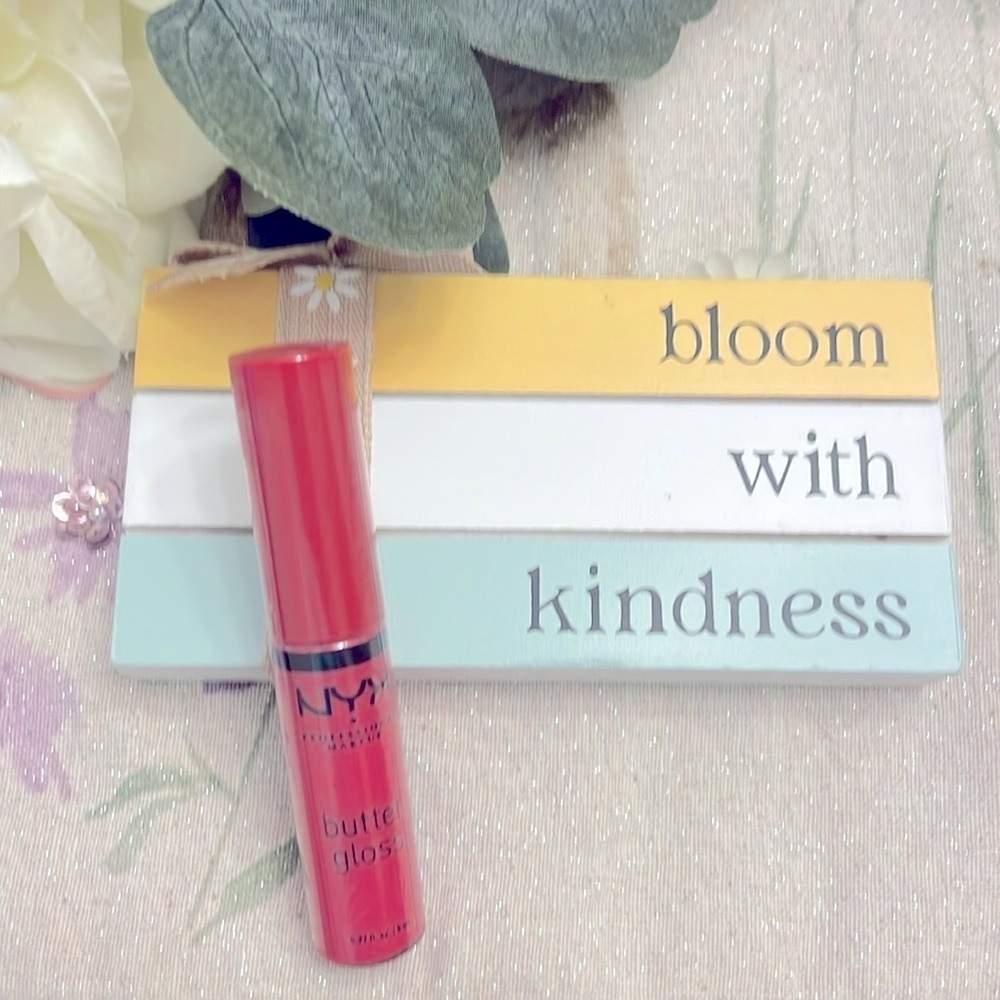 NEW NYX Butter Gloss